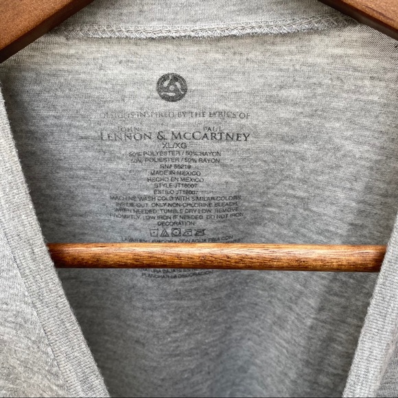 Vintage | 90s Yellow Submarine Graphic Tank - Picture 4 of 4